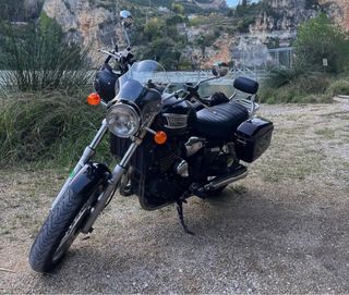 Triumph Legend TT 900