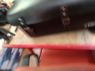 Caja herramientas de cuero