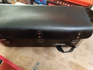 Caja herramientas de cuero