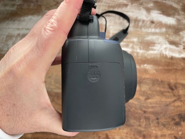 Fujifilm instax 100 camera