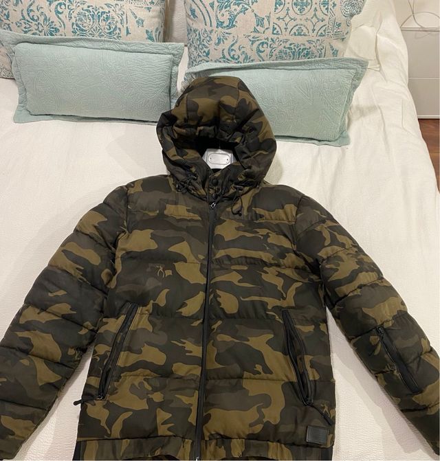 Cazadora Zara Camuflaje.