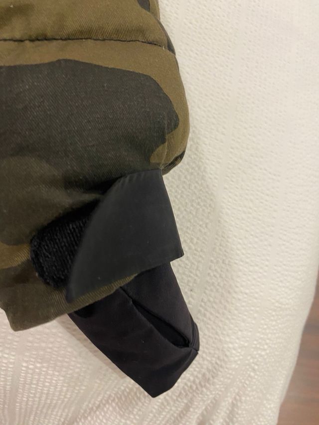 Cazadora Zara Camuflaje.