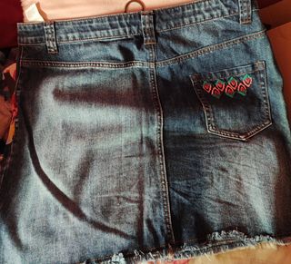 Falda Denim Desigual Bordados