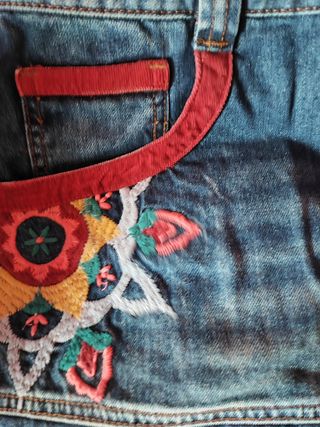 Falda Denim Desigual Bordados