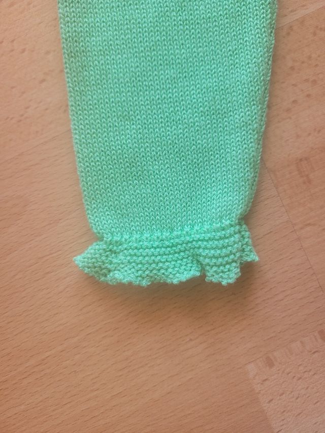 Rebeca verde niña/o sin estrenar talla 18