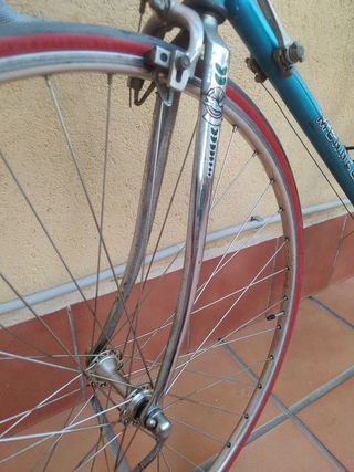 Menelli bicicleta carretera