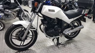 YAMAHA XS 400