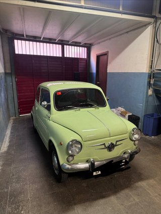 SEAT 600 D 1969 restaurado en 2024.