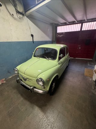 SEAT 600 D 1969 restaurado en 2024.