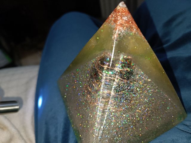 Pirámide del palacio plagado de estrellas.