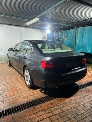 BMW . 2014