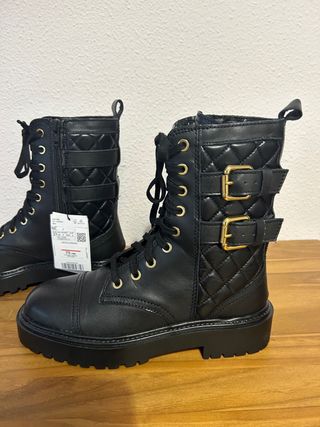 Botas militares en piel Talla 37. Nuevas
