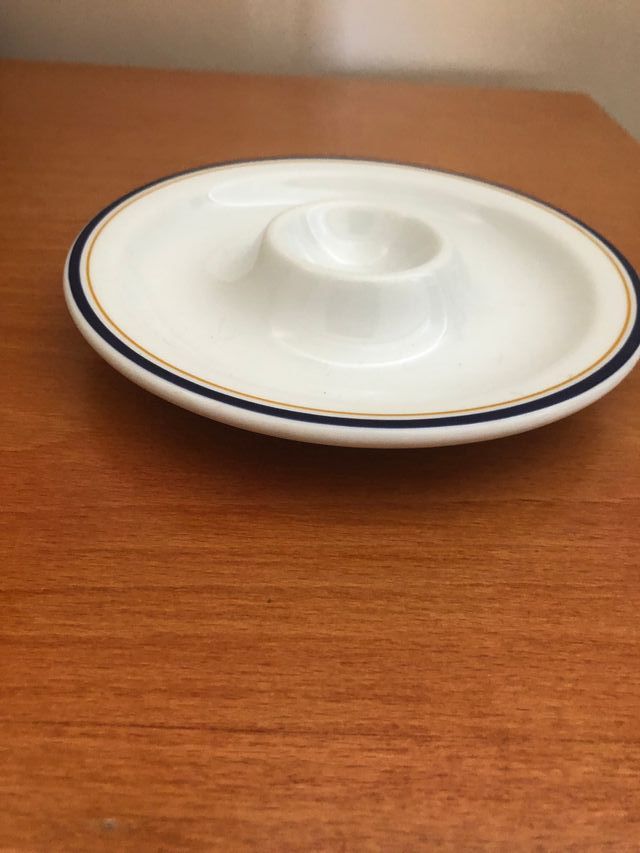 Oveiro em porcelana Costa Verde