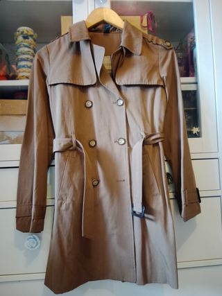 Gabardina Camel tendencia