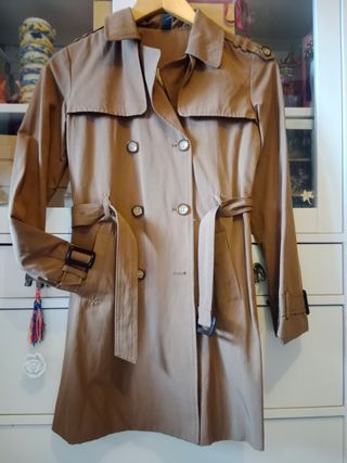 Gabardina Camel tendencia