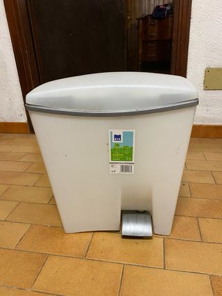 pattumiera raccolta differenziata