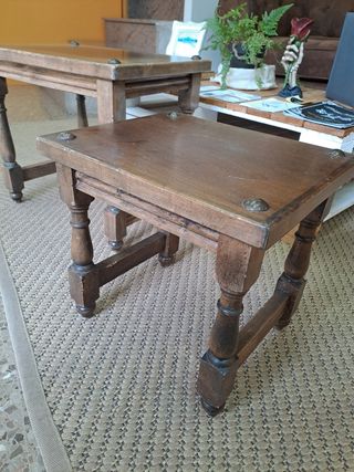 2 Taburetes o mesitas vintage madera 20€/20€