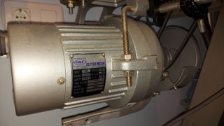 Máquina de coser REFREY Industrial