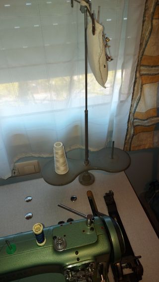 Máquina de coser REFREY Industrial