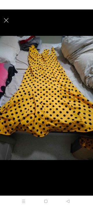 Traje de flamenca sin terminar 