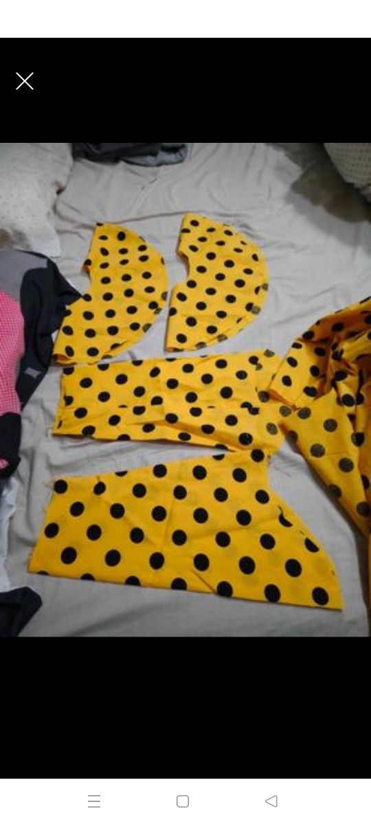 Traje de flamenca sin terminar