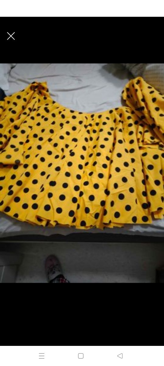 Traje de flamenca sin terminar