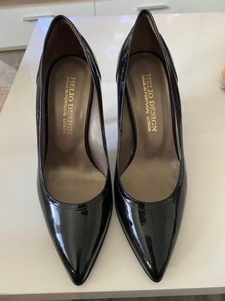 Sapatos de salto alto - Novo