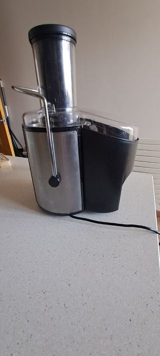 LICUADORA UFESA DELUXE