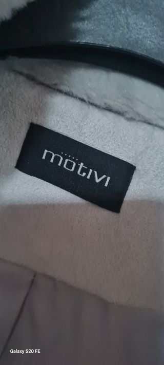 Pelliccia ecologica grigia