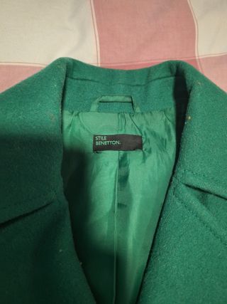 Abrigo de lana verde Benetton