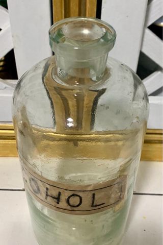 ANTIGUA BOTELLA DE FARMACIA