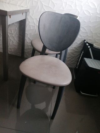 Sillas y taburetes
