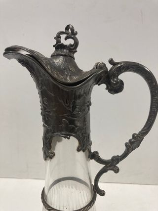 Coppia di vecchi barattoli per liquori