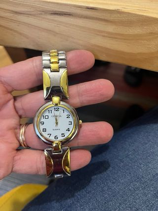 reloj de pulsera 