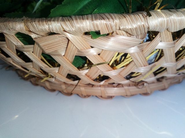 CESTA DE MINBRE CON FLORES