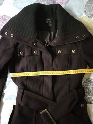Abrigo marrón mujer de Zara