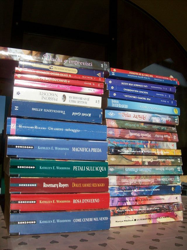 n 31 libri romanzi rosa vari