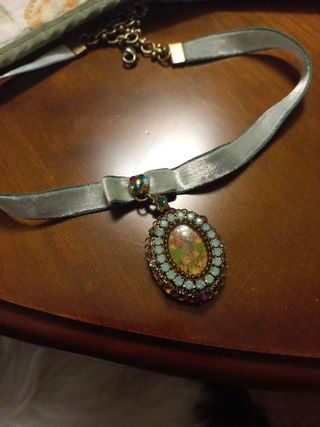 Camafeo para traje regional