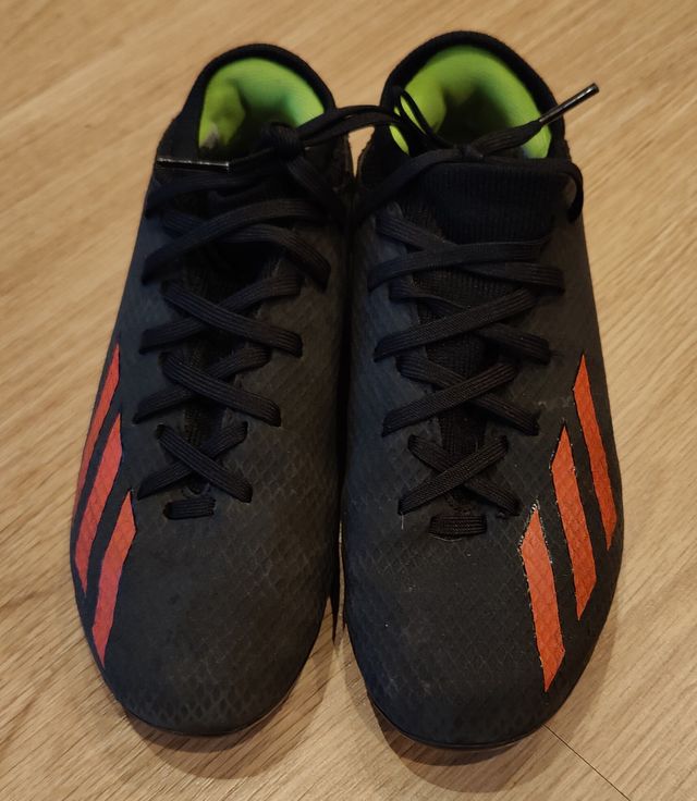 Botas de futbol infantiles taco