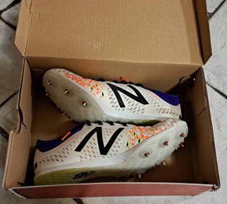 Zapatillas atletismo con clavos