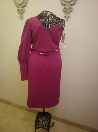 Vestido nuevo con manga  color buganvilla 