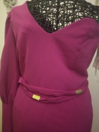 Vestido nuevo con manga  color buganvilla 