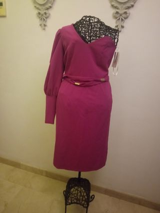 Vestido nuevo con manga  color buganvilla 