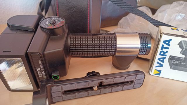 CÁMARA RÉFLEX ANALÓGICA. Rebajado 20 %