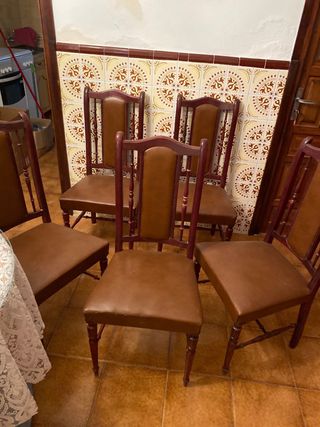 5 Sillas de comedor antiguas