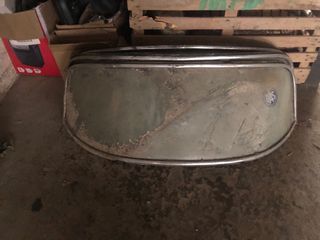 Luna trasera Renault Dauphine