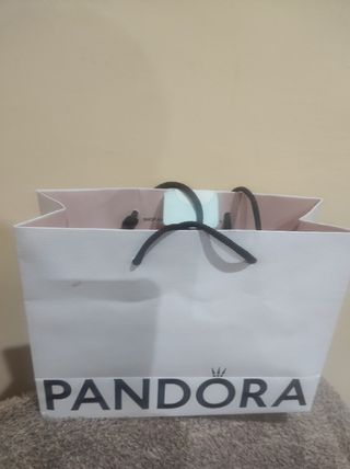Pulsera Pandora con 10 avalorios