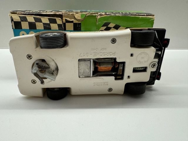 Scalextric Porsche 917 con caja