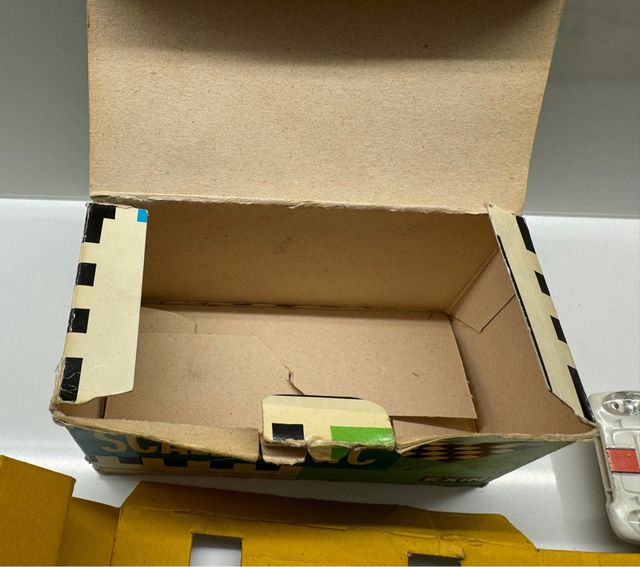 Scalextric Porsche 917 con caja