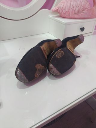 Zapatos de flamenco de ante negro